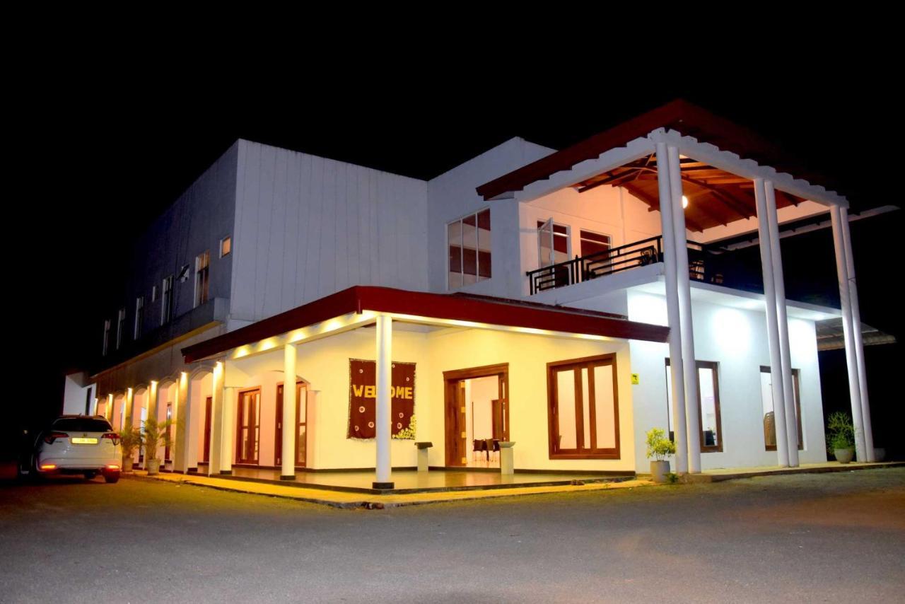 Wingate Hotel Wilgamuwa Wasgamuwa Bagian luar foto